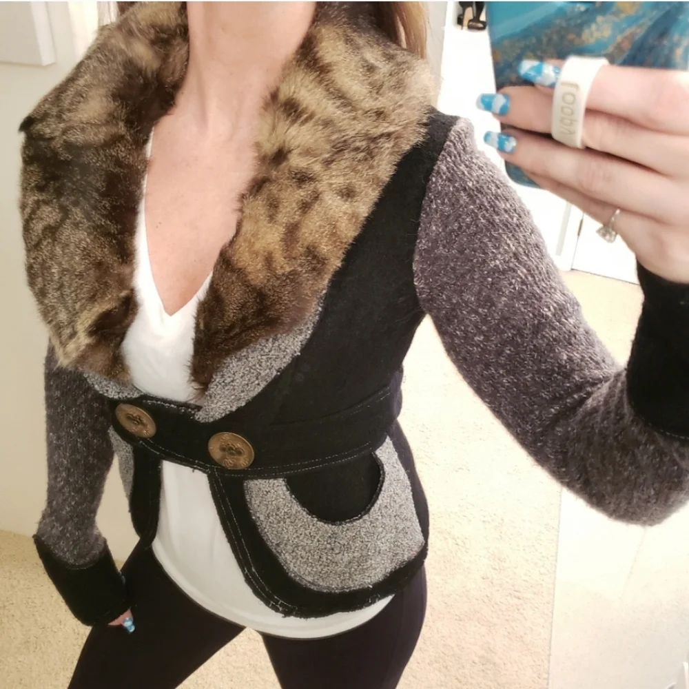 Fantazia Tweed Jacket with Fur Collar Size Small Black & Gray NWT